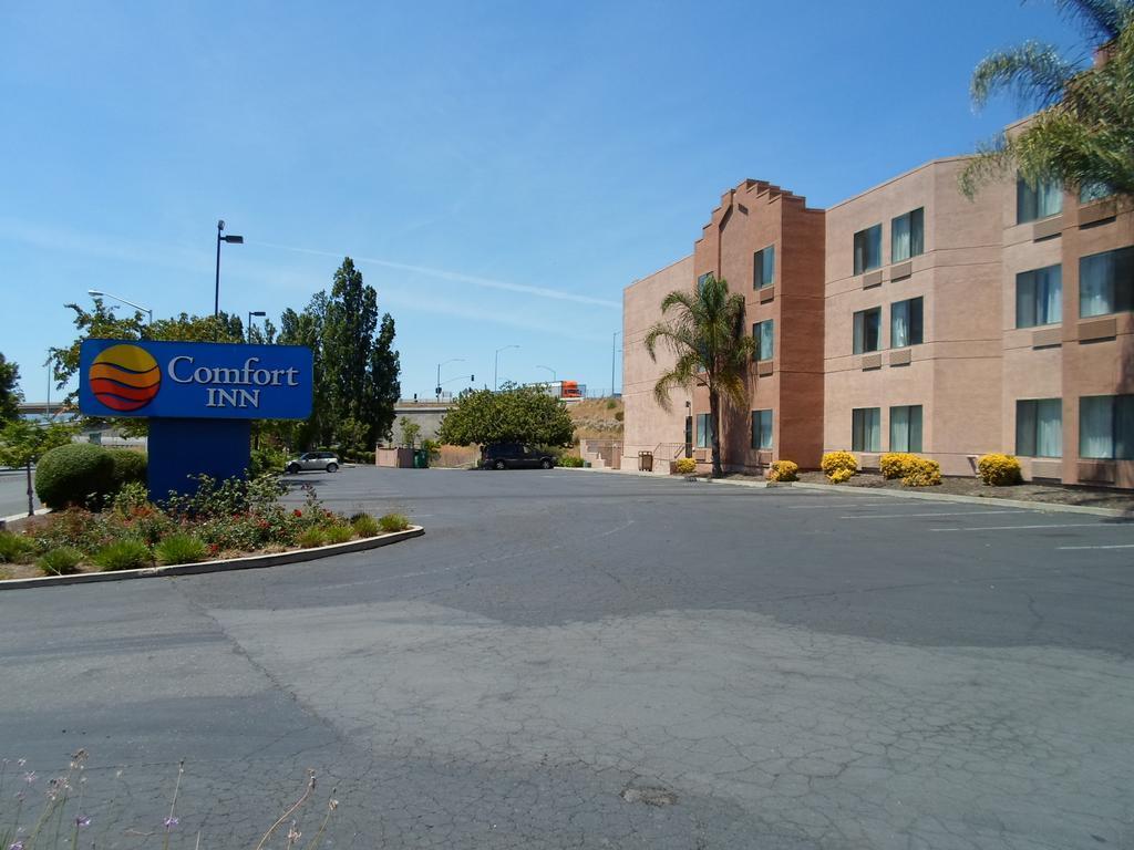 Comfort Inn Silicon Valley East Fremont Buitenkant foto
